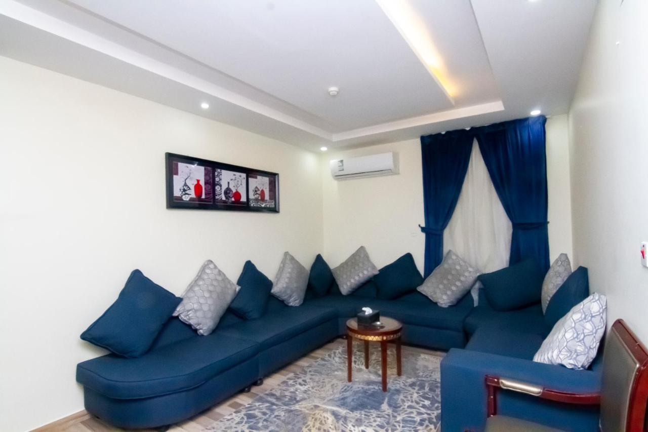 ال متعب سويتس الفلاح 1 Lejlighedshotel Riyadh Eksteriør billede