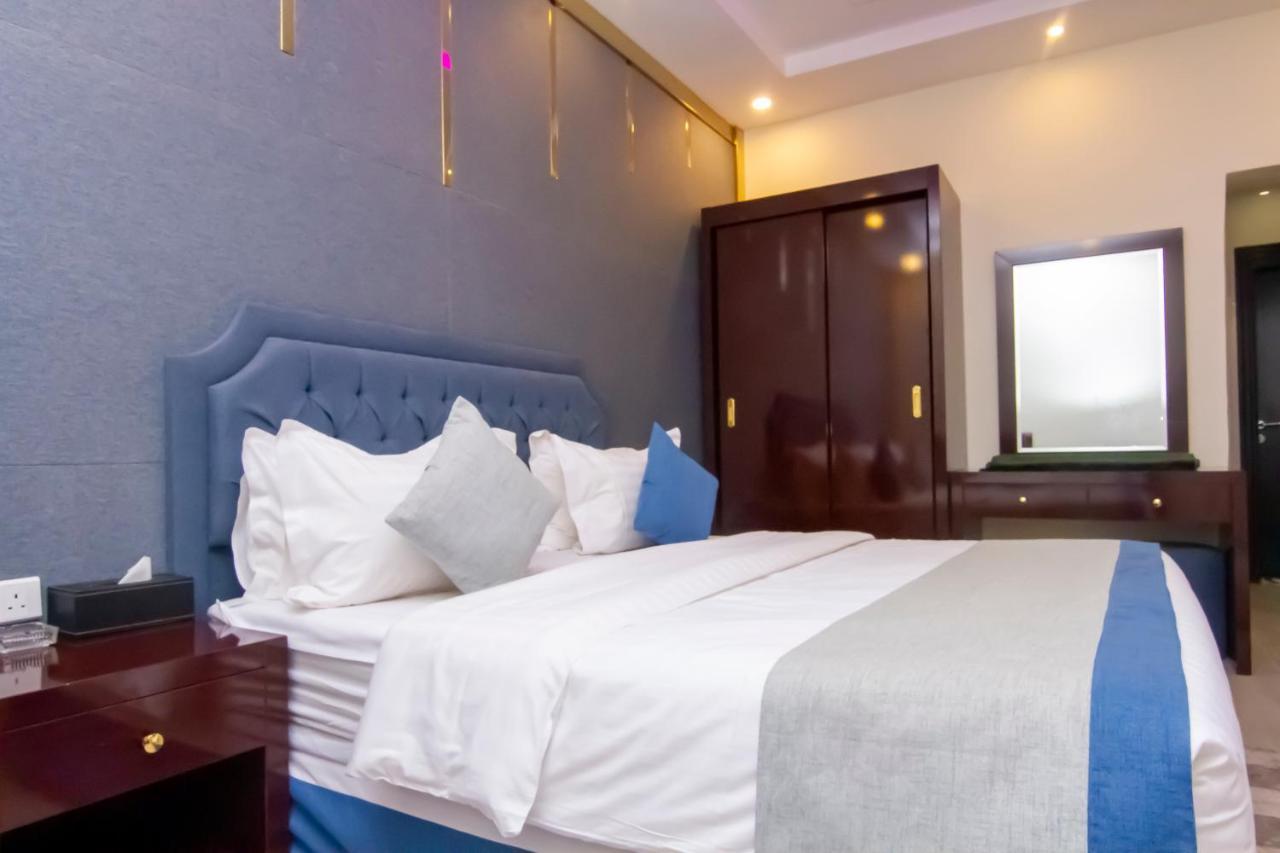 ال متعب سويتس الفلاح 1 Lejlighedshotel Riyadh Eksteriør billede